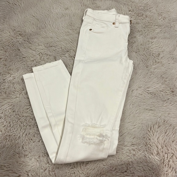 Blank NYC Mid-Rise Skinny Jeans - Picture 5 of 5
